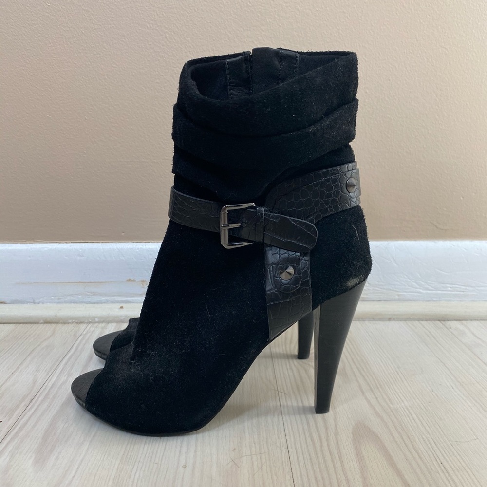 Guess Black Open Toe High Heeled Ankle Bootie sz 8